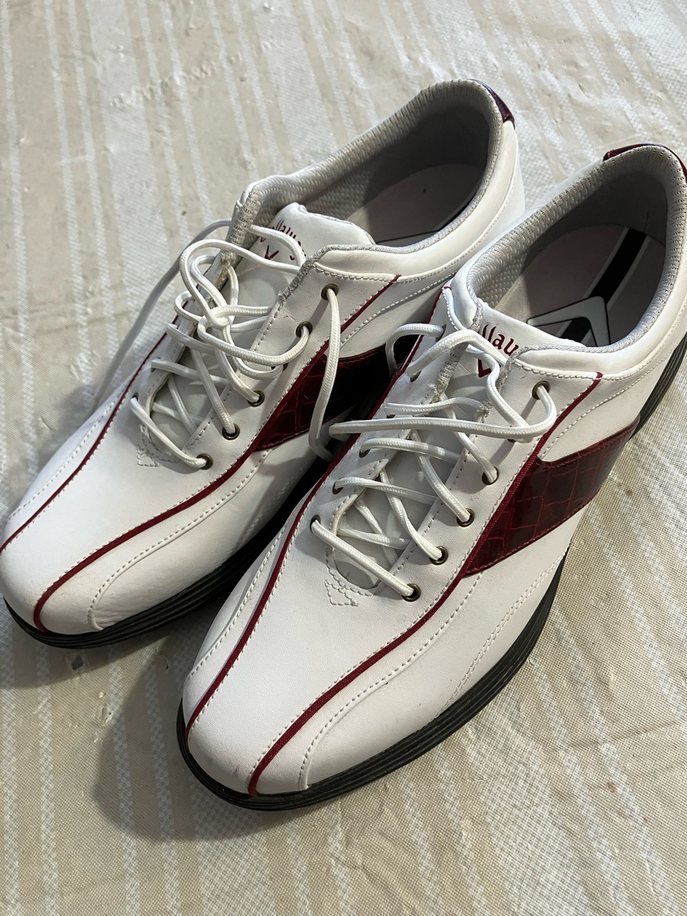 Callaway White and Red Men's Athletic Golf Shoes